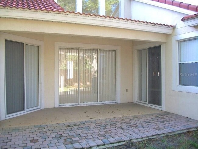 Building Photo - 1035 Lascala Dr