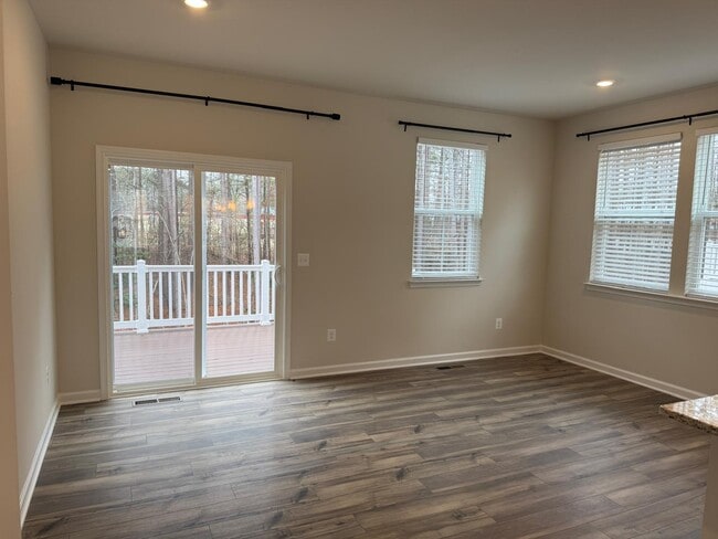 Building Photo - 8760 Whitman Dr