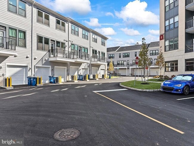 Building Photo - 1310 Parker Blvd