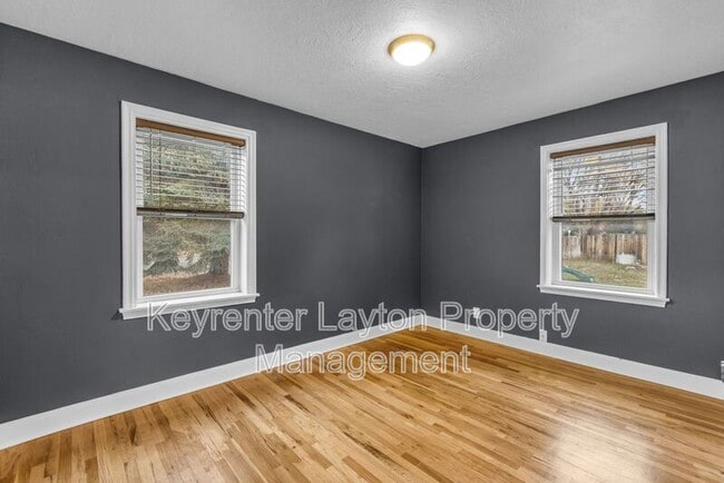 Building Photo - 1687 Rushton St