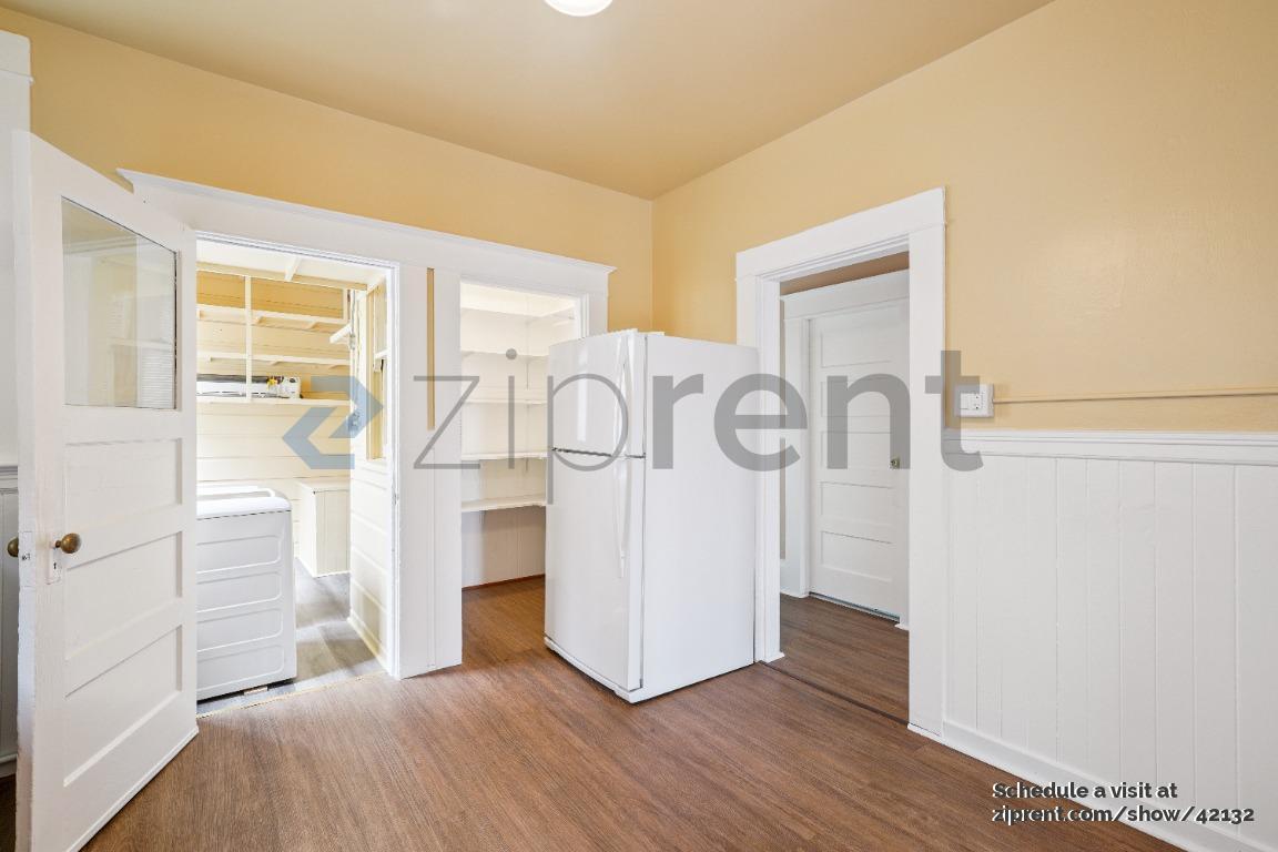 Building Photo - 445 14th St