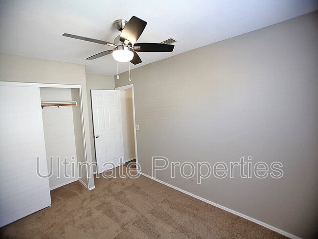 Building Photo - 7455 W Crest Ln