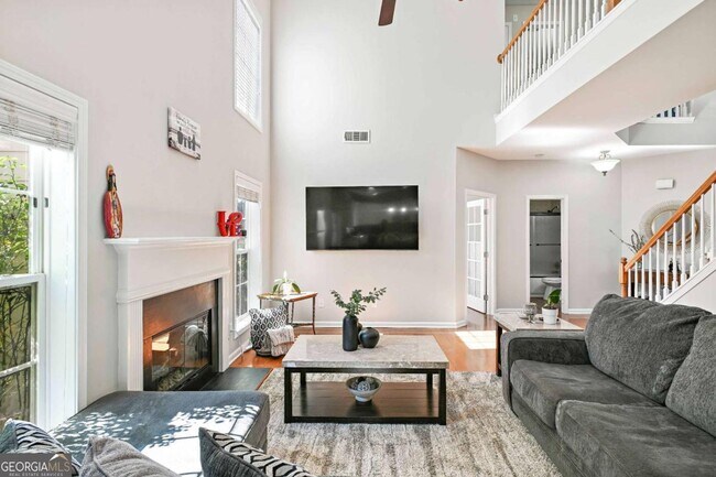 Building Photo - 2675 Huddlestone Way