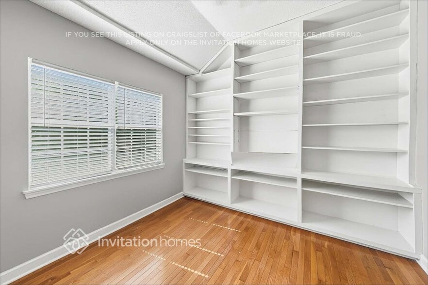 Building Photo - 103 Ashford Hollow Ln