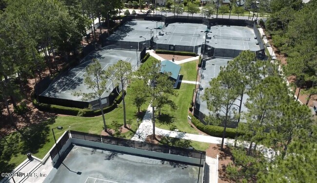 Building Photo - 1804 Sea Pines Ln
