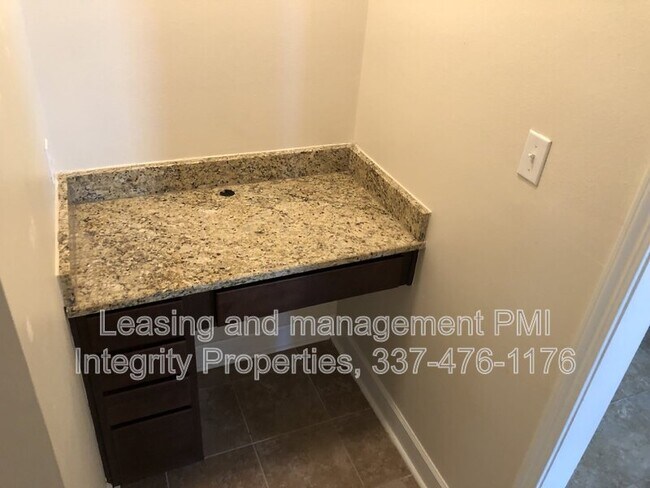 Building Photo - 103 Wood Moss Wy