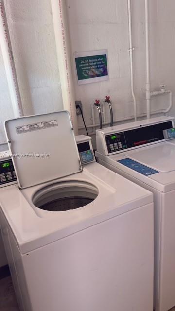 Building Photo - 404 NW 68th Ave