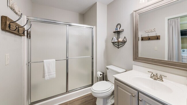 Building Photo - 532 Blue Stem Dr