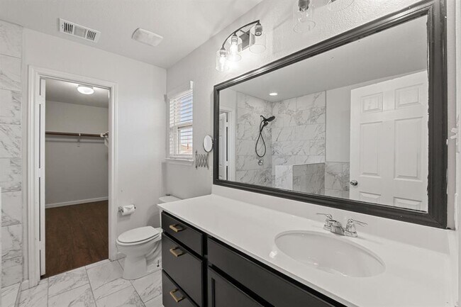 Building Photo - 240 Nectar Dr