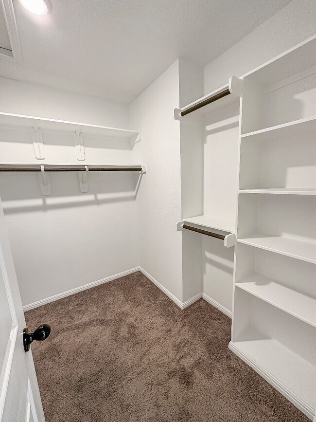 Building Photo - 14105 Fallsprings Way