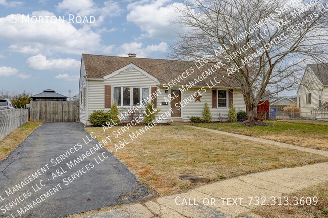 Building Photo - 5 Morton Rd