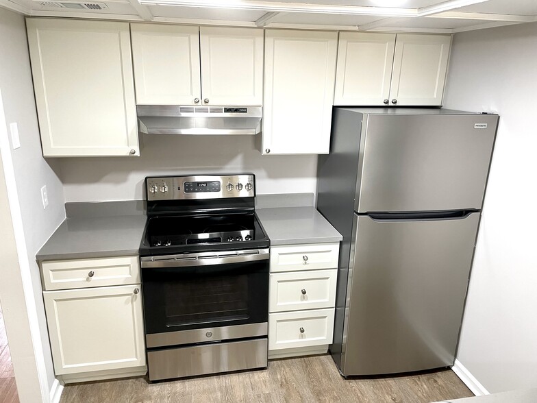 Building Photo - 3730 Old Flowery Branch Rd