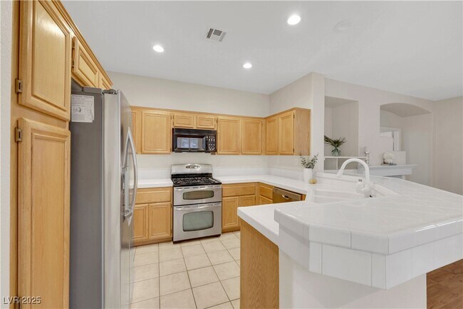 Building Photo - 310 Fancrest St