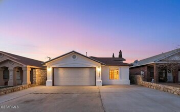 Building Photo - 11621 Gypsum Hills Cir