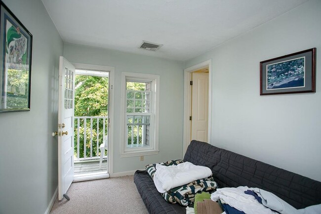Building Photo - 1 Seaview Ave