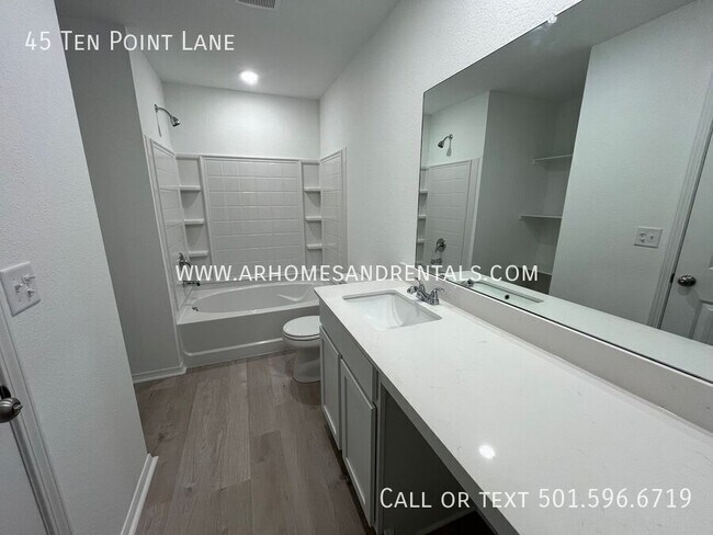 Building Photo - 45 10 Point Ln