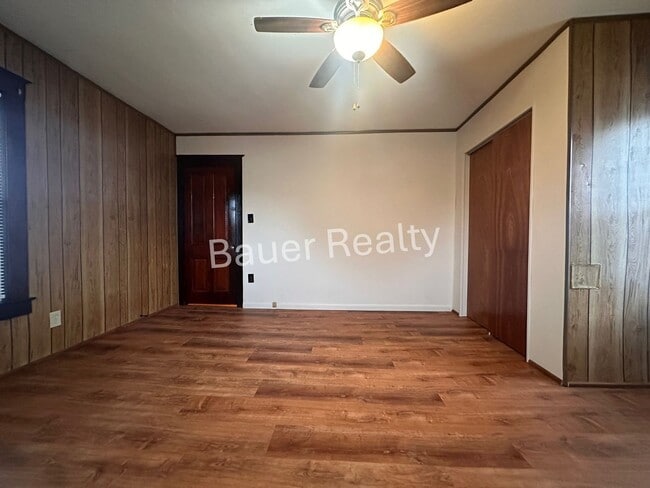 Building Photo - 2 Bedroom Home