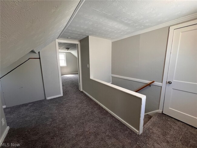 Building Photo - 4606 Lincoln Ave