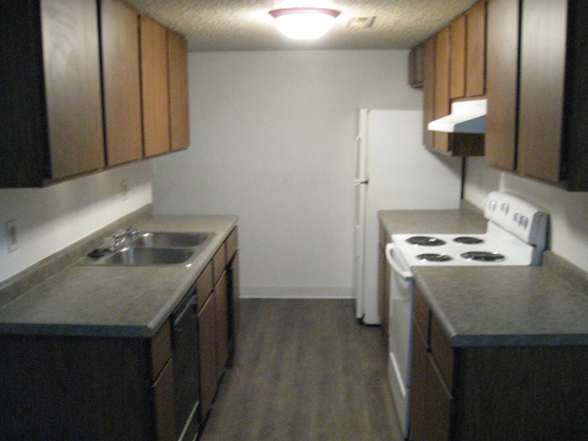 Building Photo - 507 W White St