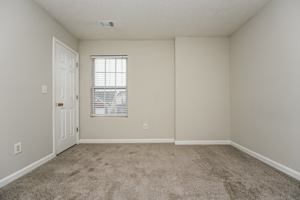 Building Photo - 6075 Flagstaf Walk