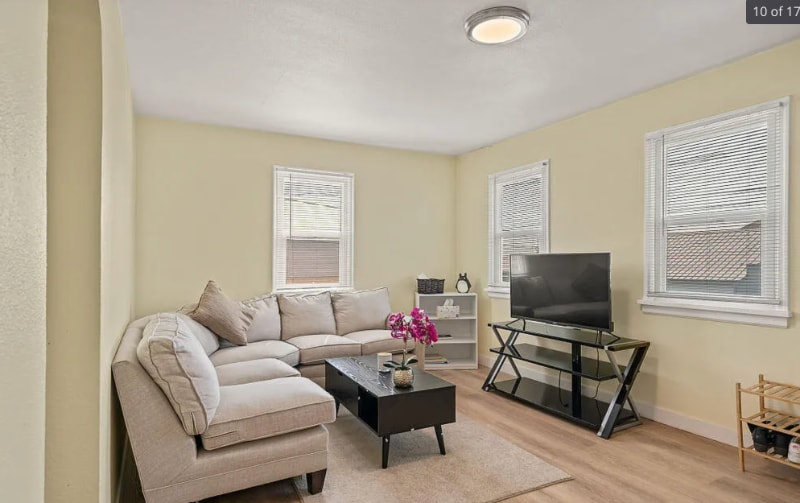 Building Photo - 506 2nd Ave