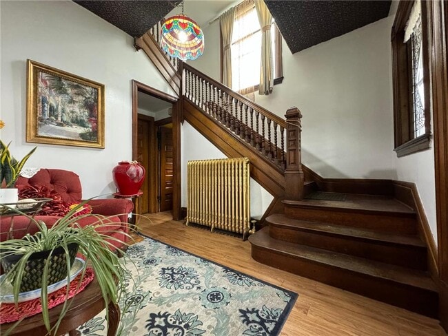 Building Photo - 1464 W Minnehaha Ave