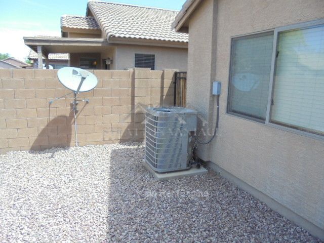 Building Photo - 6020 N Milano Ct