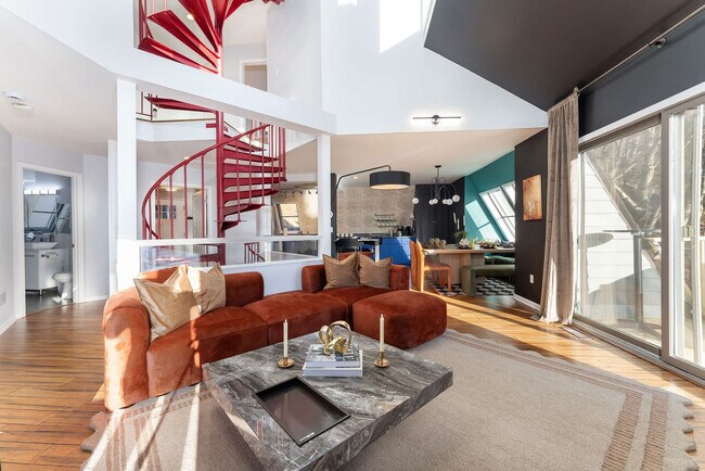 Primary Photo - 585 Granny Lewis Ln