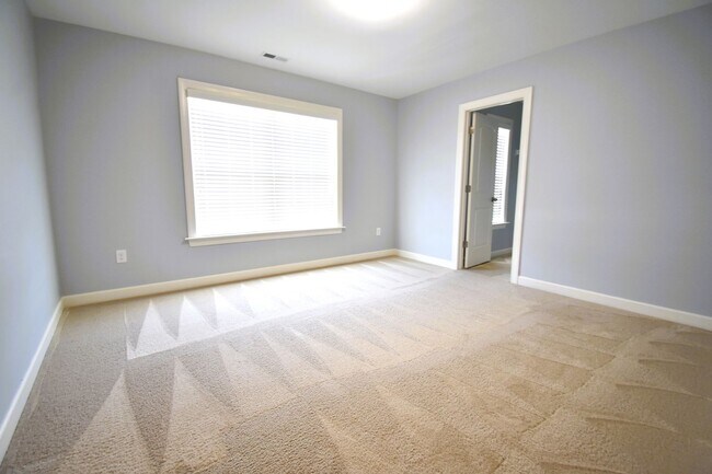 Building Photo - 54 Pittfield Run