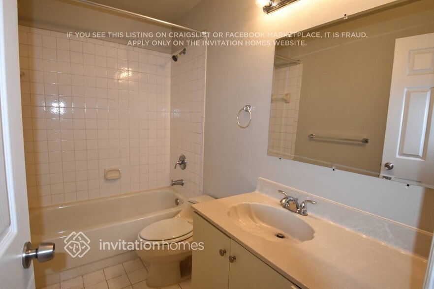 Building Photo - 6341 Sedgewyck Cir W