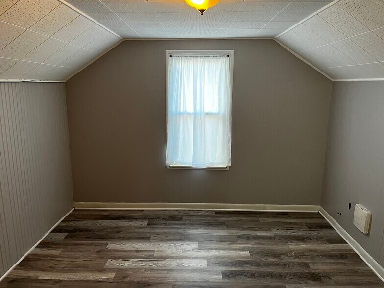 Building Photo - 22824 Mac Arthur Blvd