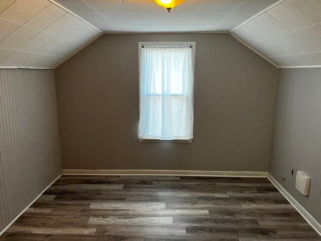 Building Photo - 22824 Mac Arthur Blvd