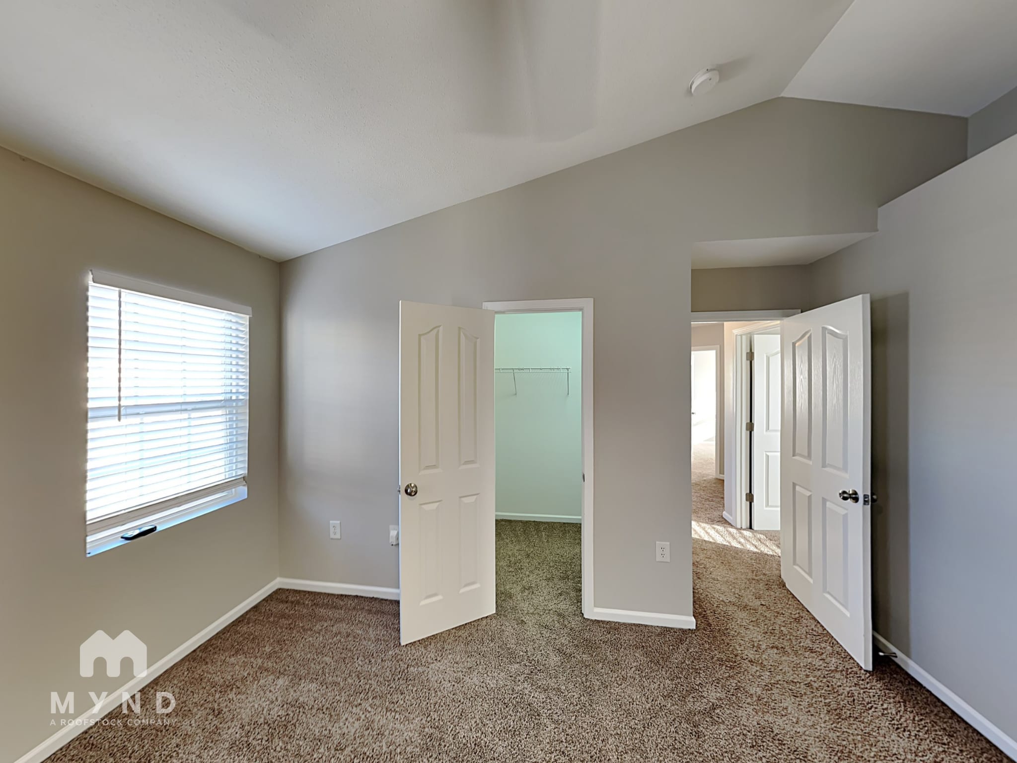 Building Photo - 303 Holton Dr
