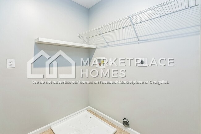 Building Photo - 1502 Winwood Dr
