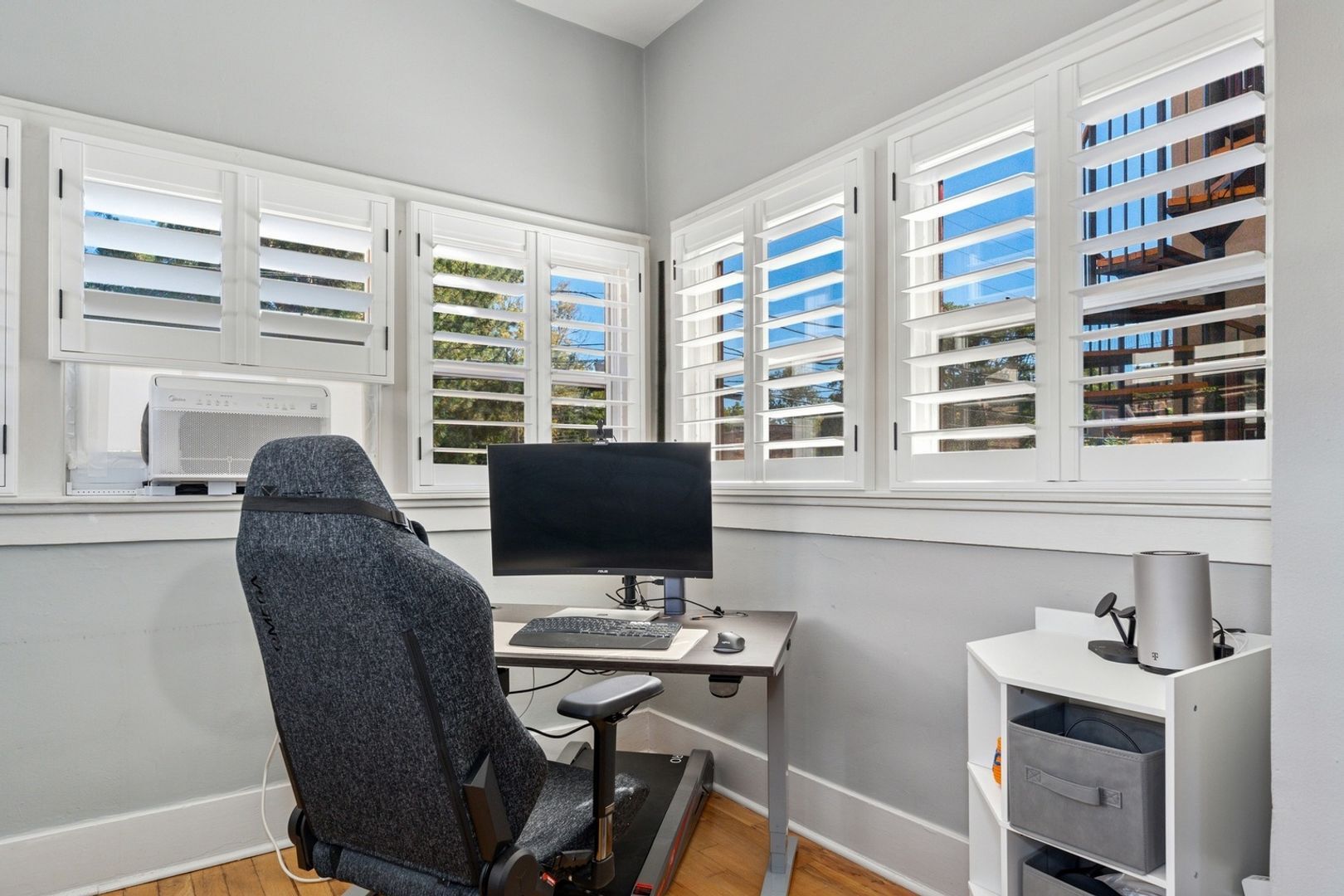 Building Photo - 1640 N Downing St