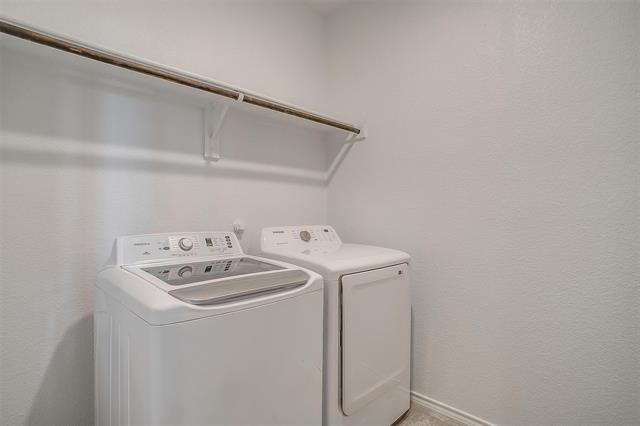 Building Photo - 1424 Doe Meadow Dr