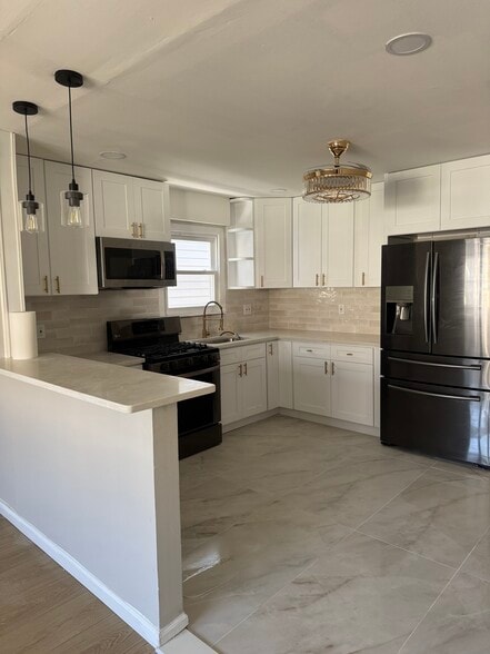 Building Photo - 160 Boston Ave