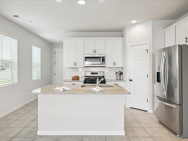 Building Photo - 100 Peach Flt Ct