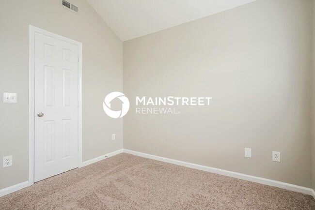 Building Photo - 3 Bedroom Pet-Friendly Home in Raleigh, NC with Main Street Renewal