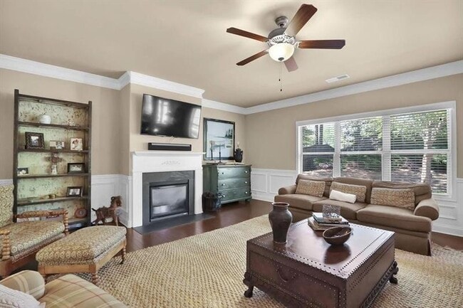 Building Photo - 4960 Wilshire Crossing