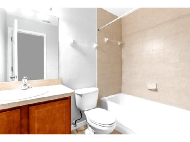 Building Photo - 5543 Executive Dr