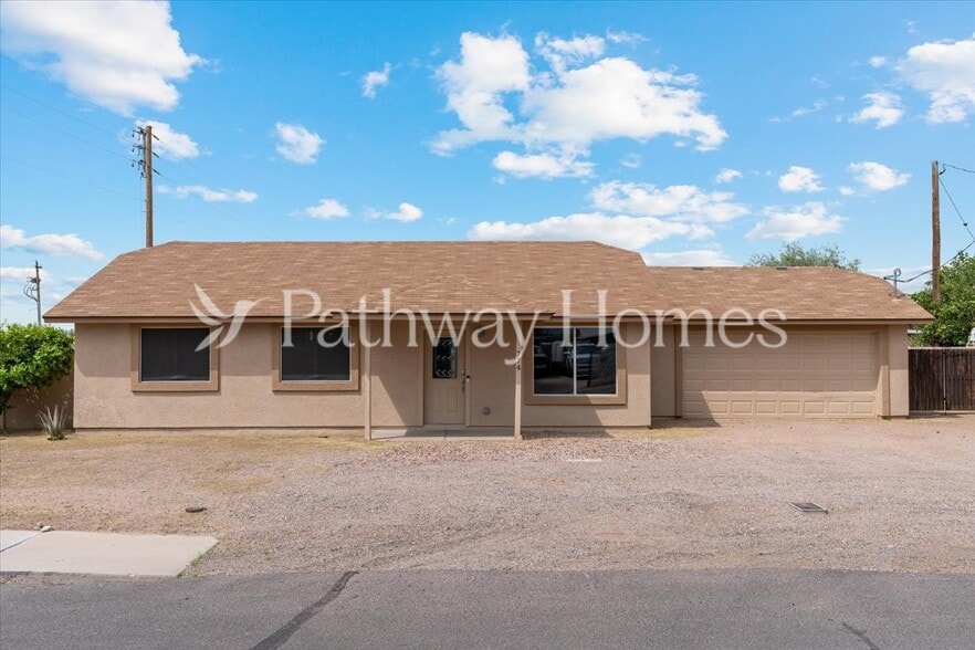 Primary Photo - 774 S Ocotillo Dr