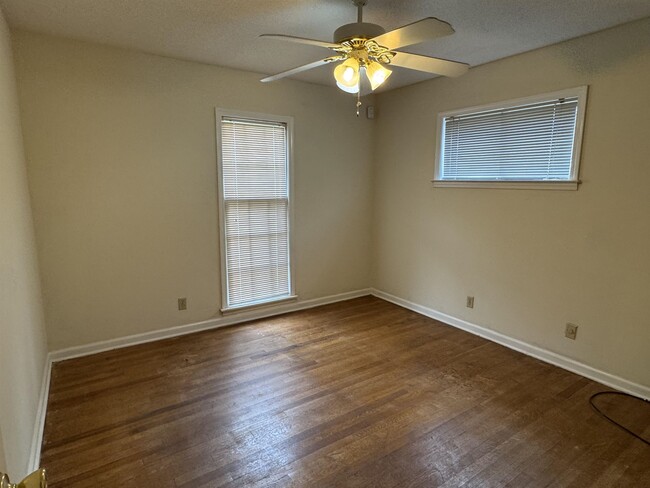 Building Photo - 2295 Eastover Dr