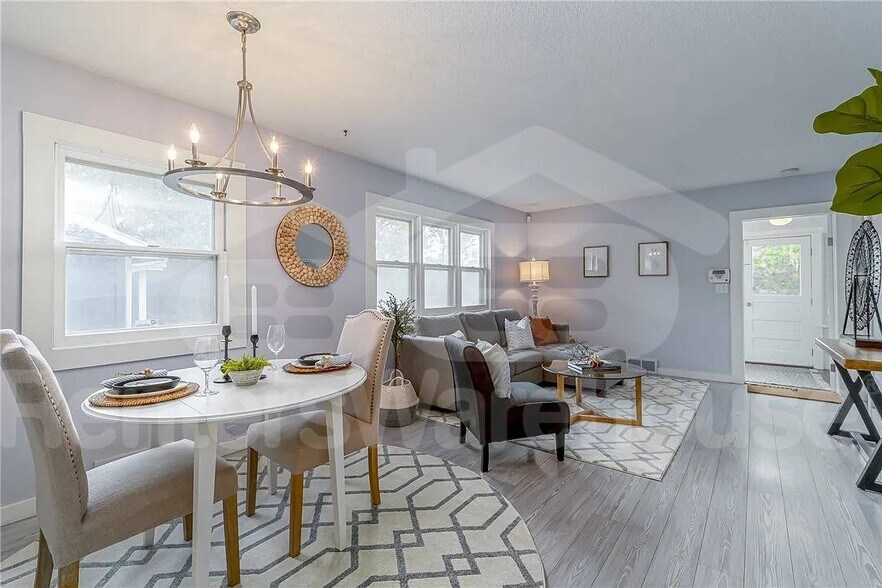 Building Photo - 737 28th St