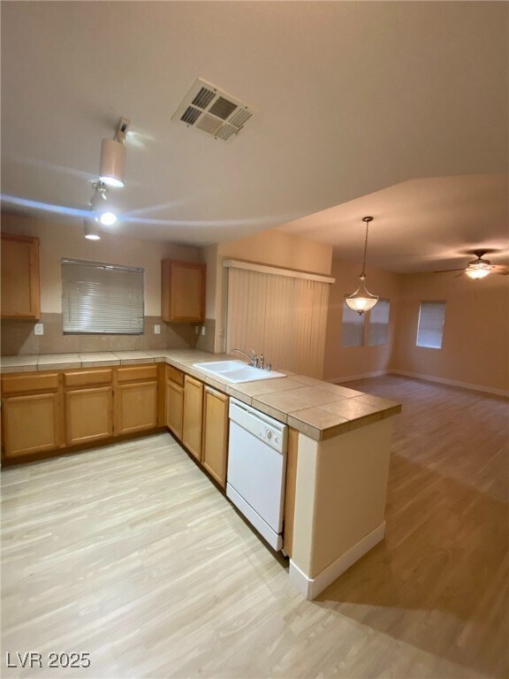 Building Photo - 3825 Juno Beach St