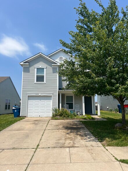 Building Photo - 8644 Hosta Way