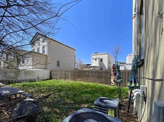Building Photo - 129 Clifton Pl