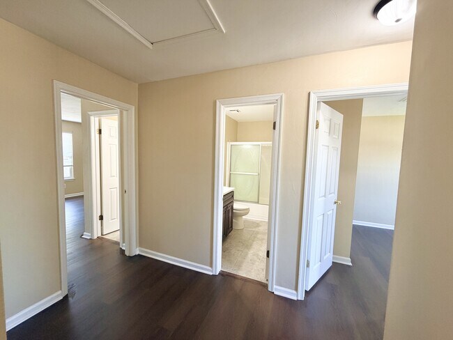 Building Photo - 3937 Seeman Rd