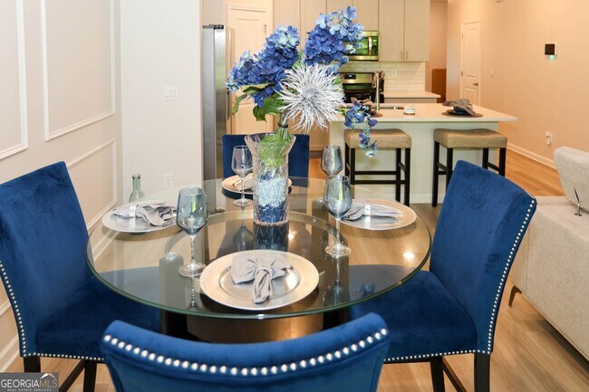 Building Photo - 5682 Plain Field Ln