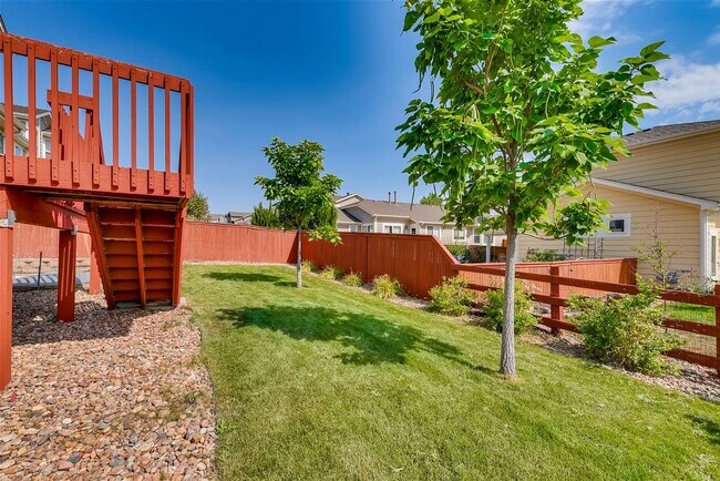 Building Photo - Beautiful 5 Bed 3.5 Bath Home In An Amazin...
